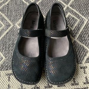 [Alegria]•Belle Metal rain snake print mary janes